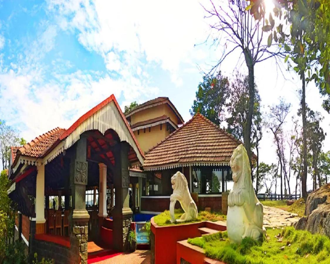 The Porcupine Castle Resort Madikeri Exteriér fotografie